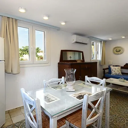 Melissanthi Farm House-thymari *
